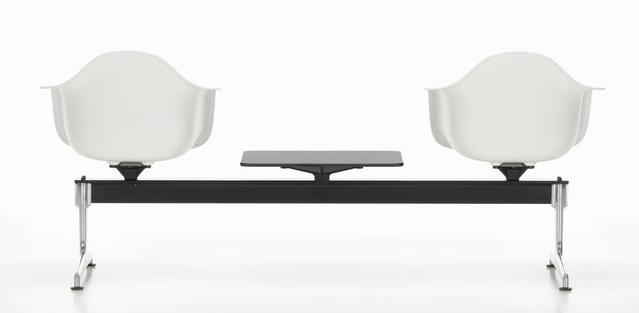 Eames Plastic Armchair RE sur traverse Vitra