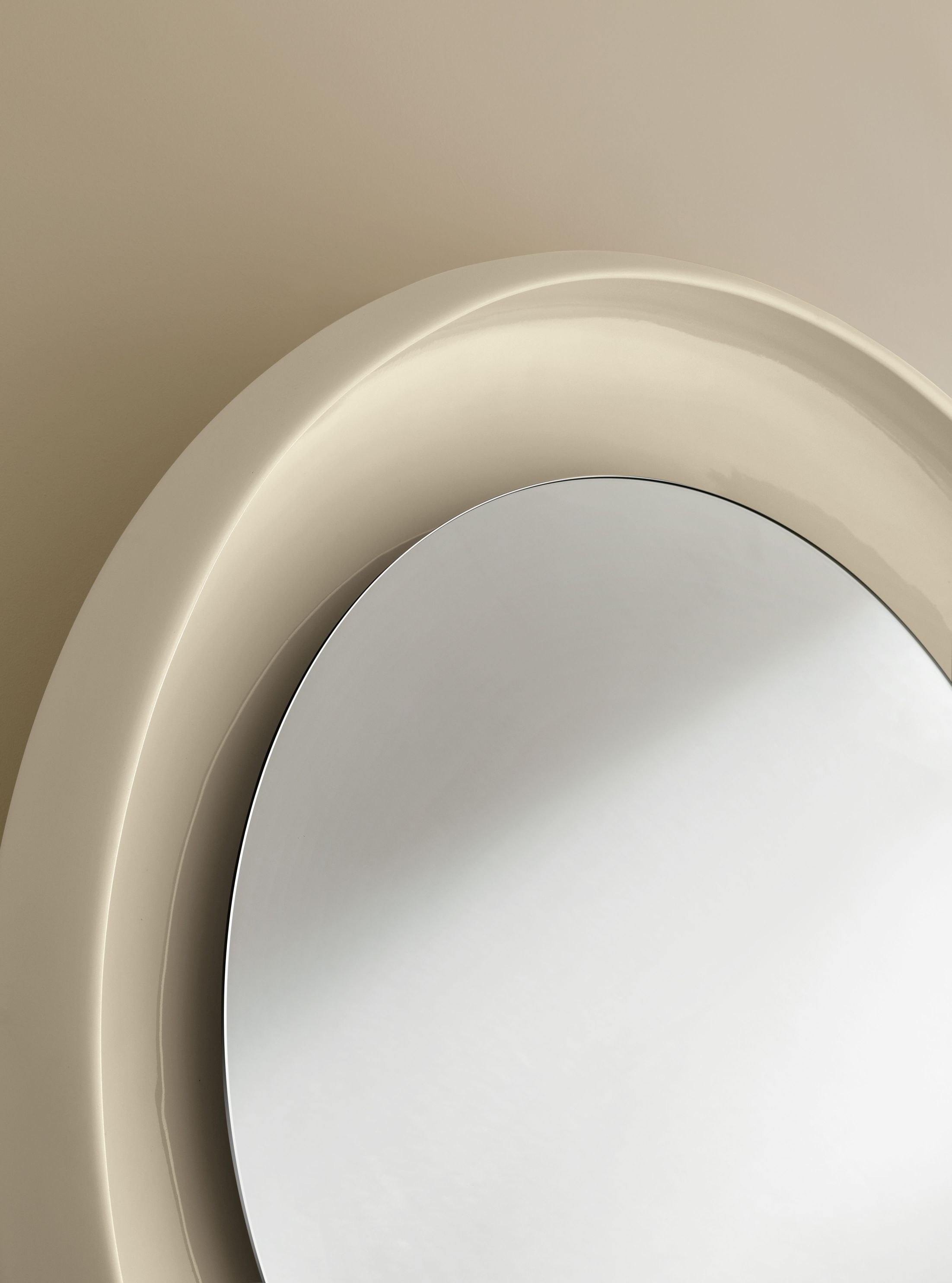 Miroir Coque avec cadre céramique Miniforms