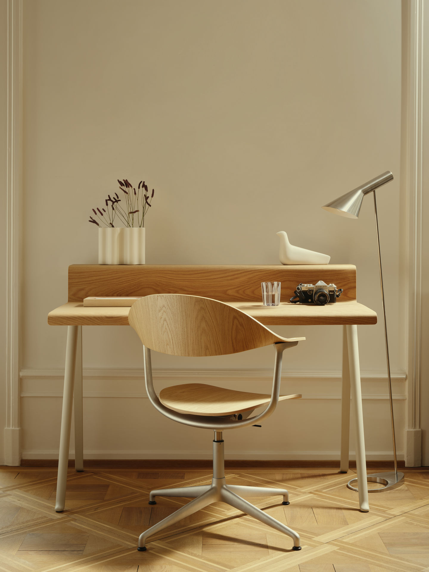Mynt dossier et assise Plywood chaise de bureau Vitra