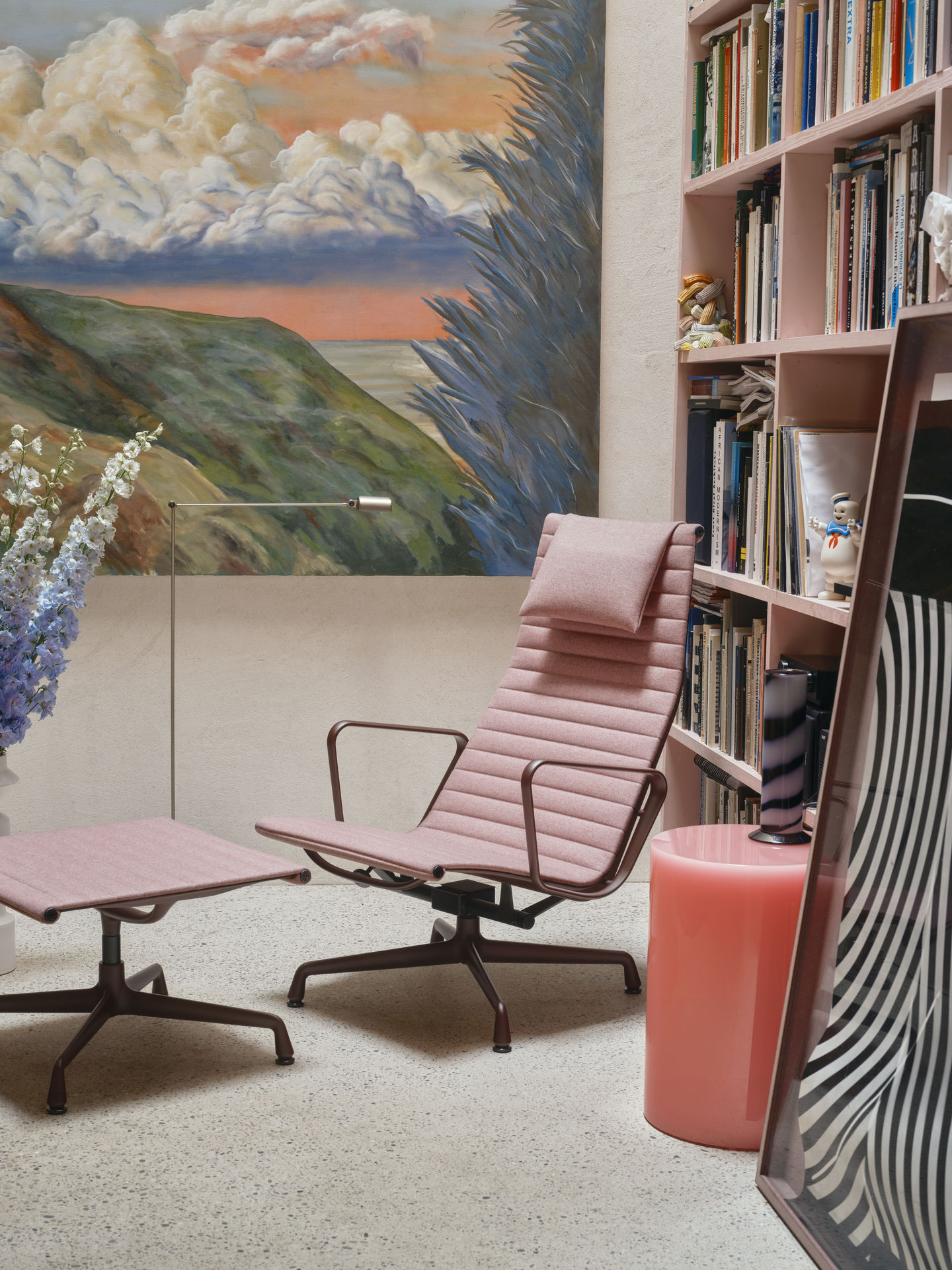 Aluminium Chair EA124 / EA 124 Fauteuil Vitra