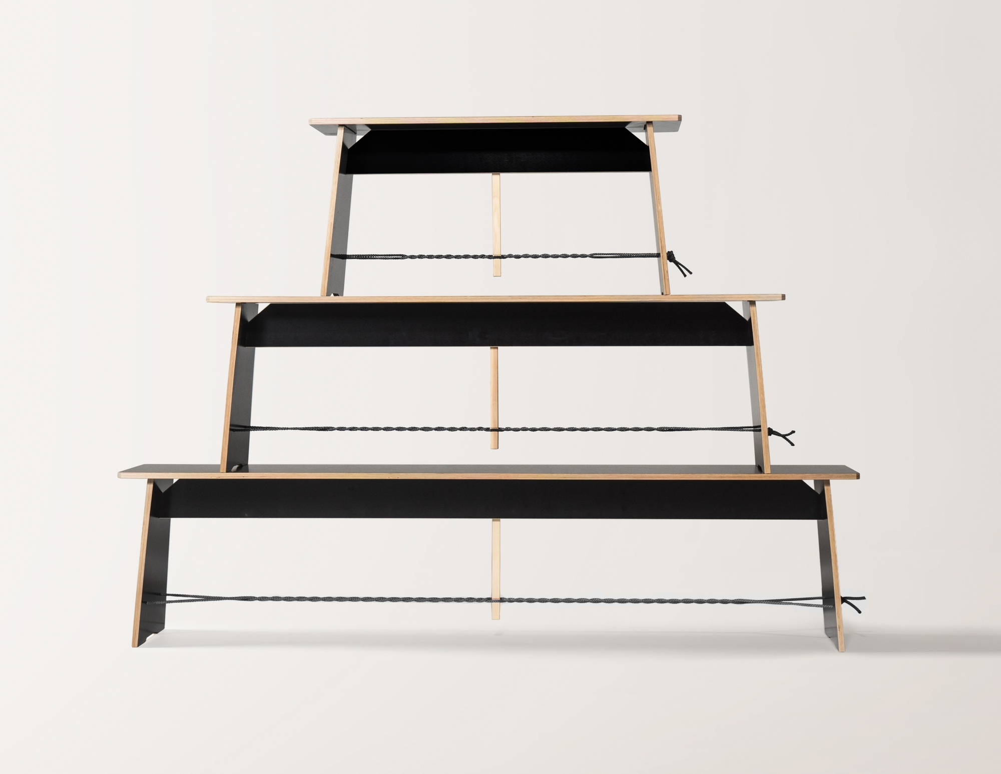 Langer Max banc 140 cm noir corde rouge Nils Holger Moormann