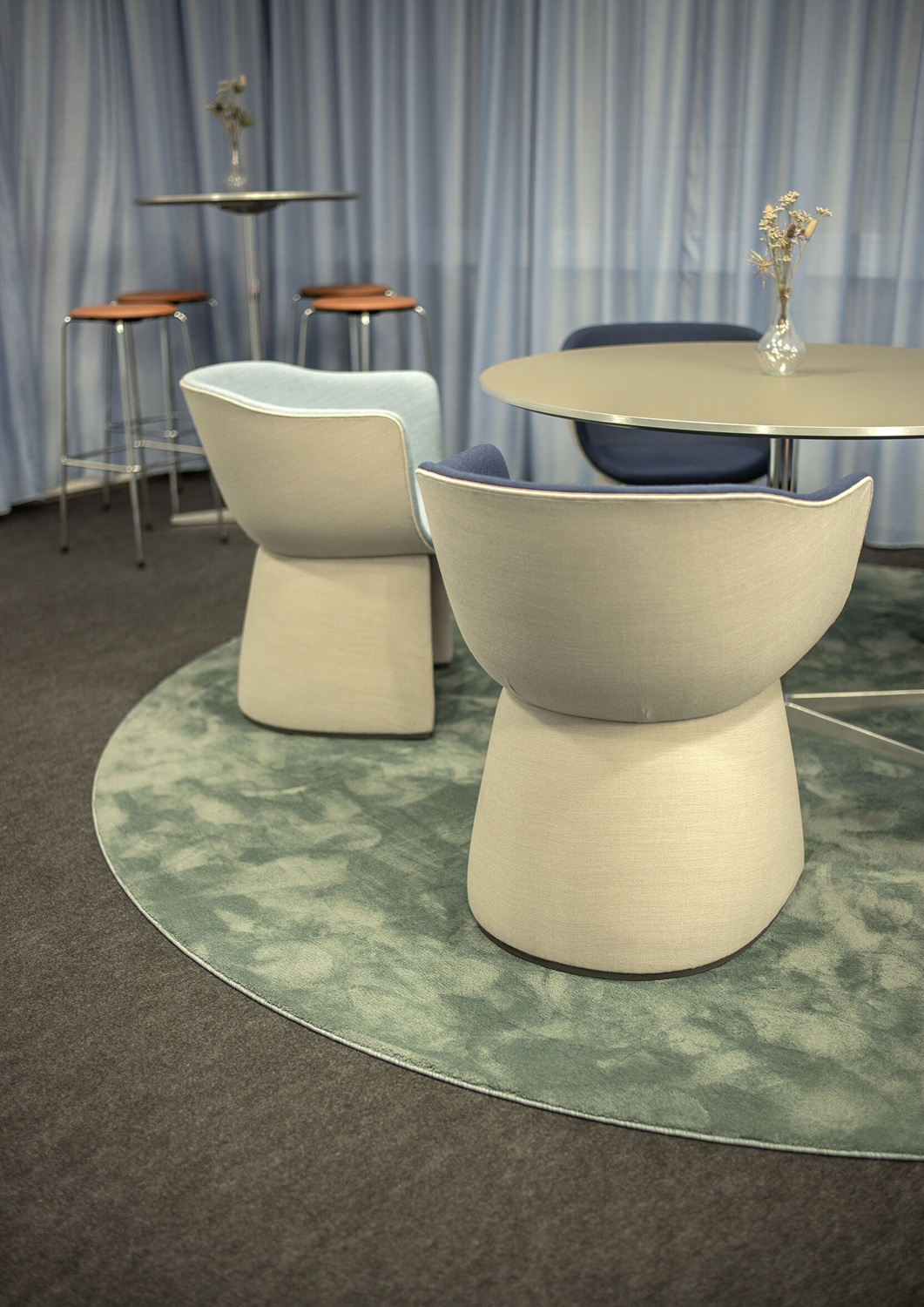 High Dot Tabouret High Fritz Hansen