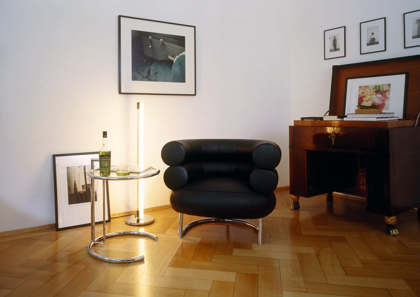 Adjustable Table E1027 Table d'appoint ClassiCon - QUICK SHIP