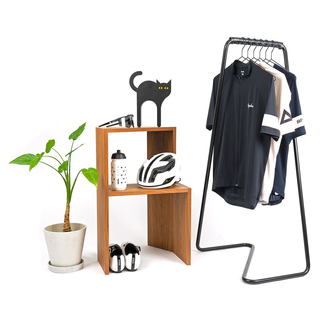 Z10 Porte-vélo et porte-manteau chromé avec manchette en cognac Tecta