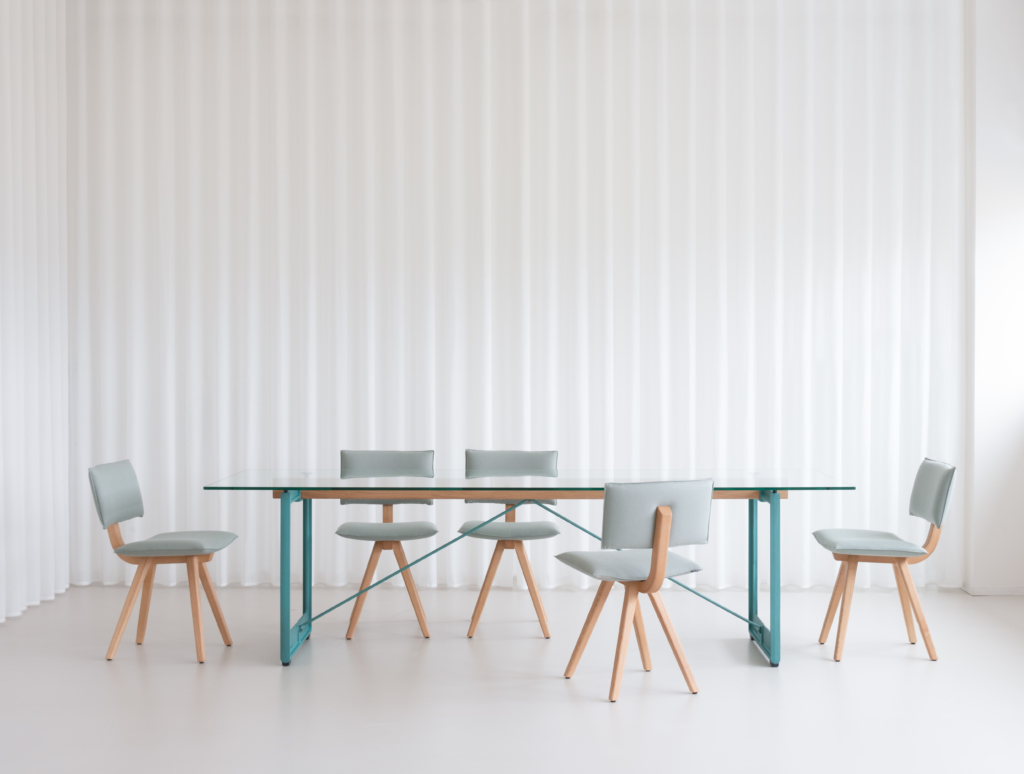 Trave Upholstered chair Chaise Magis