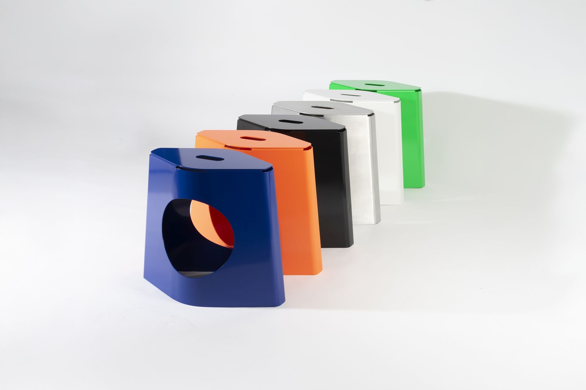 Prism Tabouret empilable / Table d'appoint Tecta