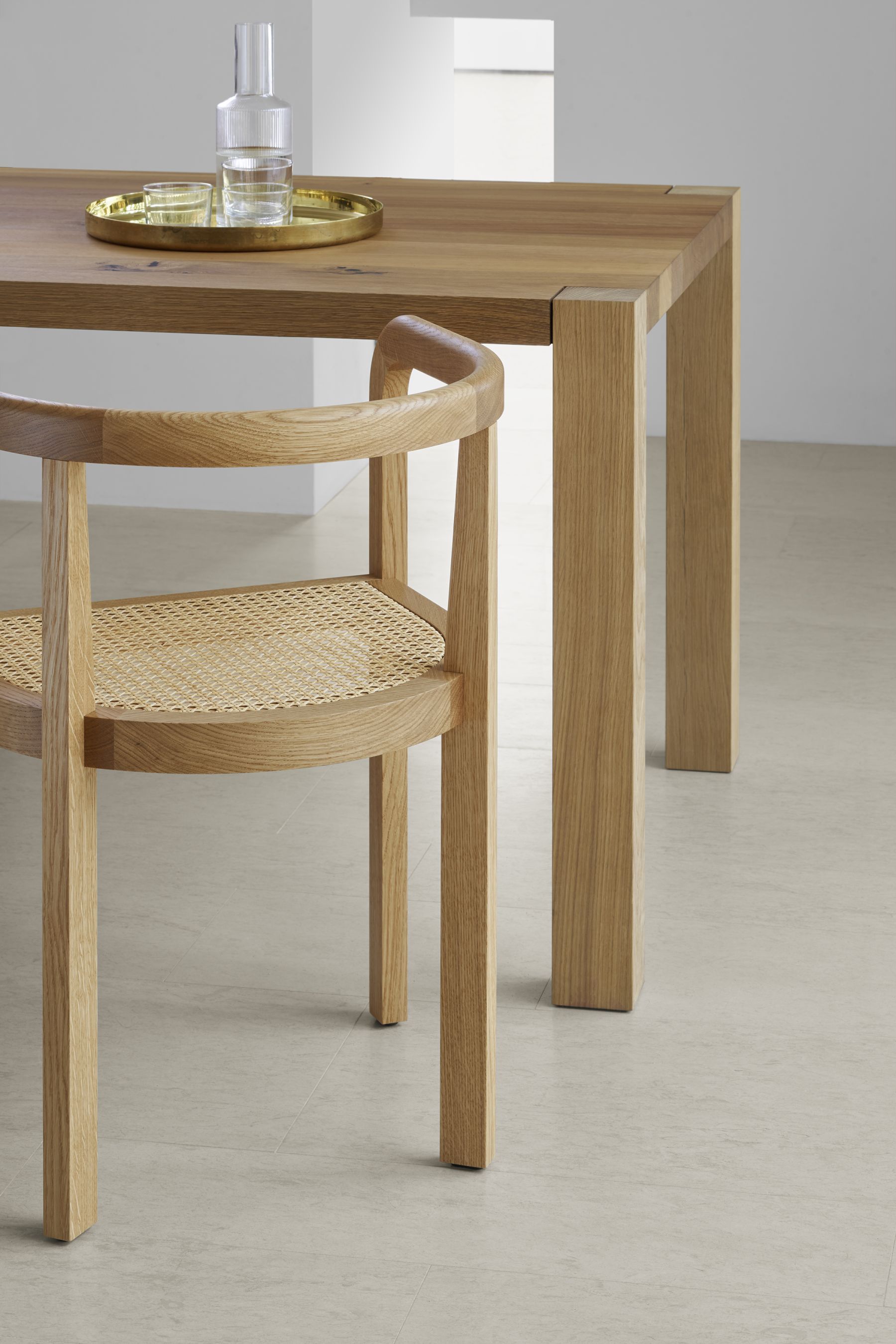 RH01 Stuttgart Chaise e15