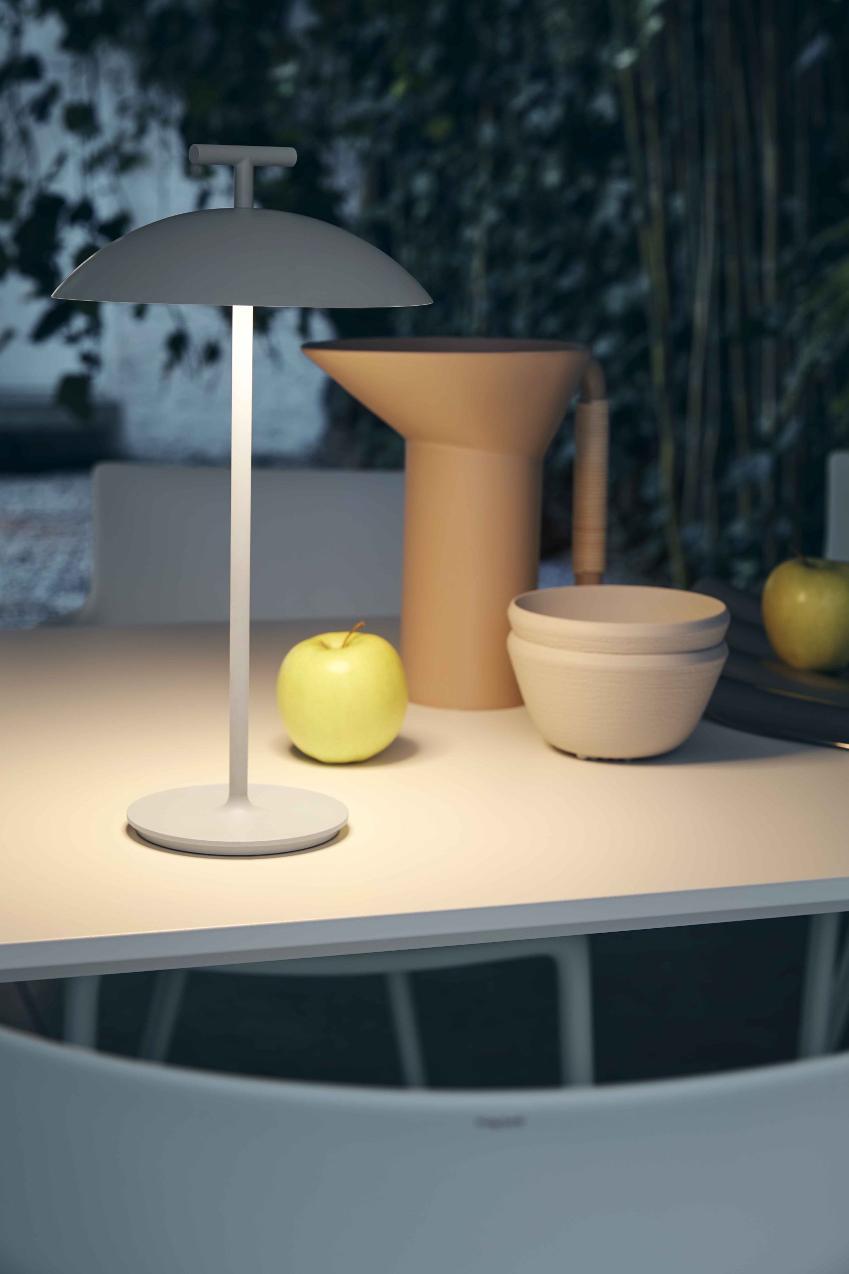 Mini Geen-A Lampe de table noir Kartell