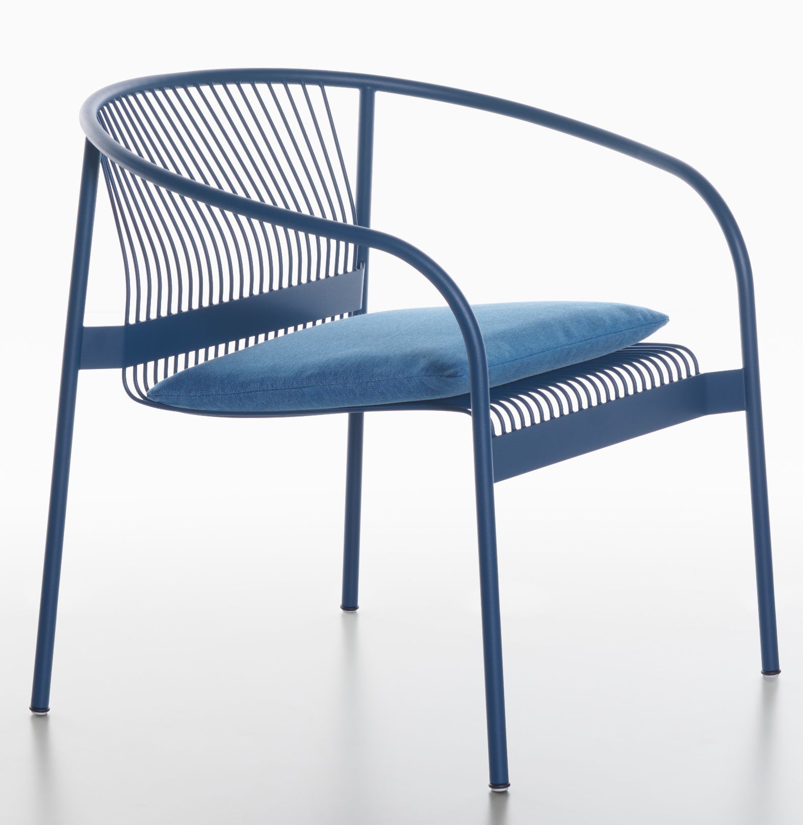 Velit Lounge Chair Indoor / Outdoor Fauteuil Plank