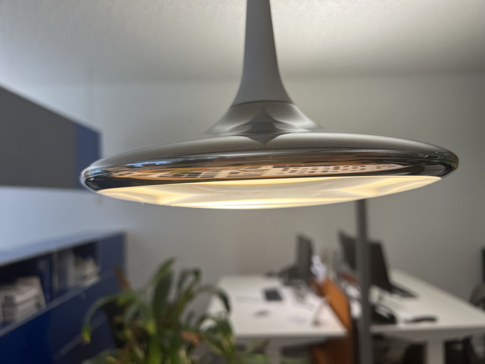 Falling Leaf In Lampe de suspendue Grau