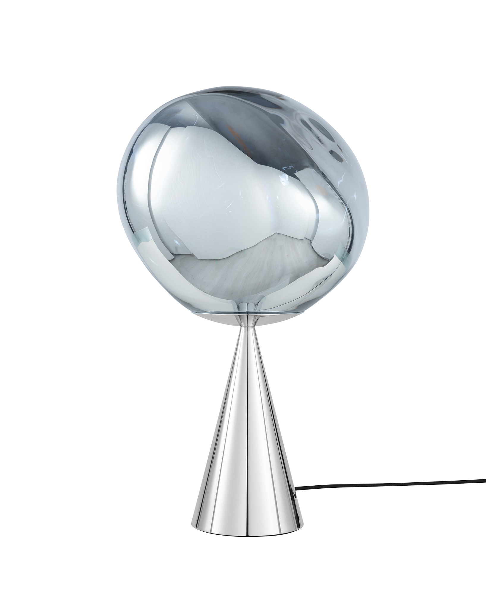 Silberne Tom Dixon Melt Cone Tischleuchte mit konischem Fuß und kugelförmigem Lampenschirm.