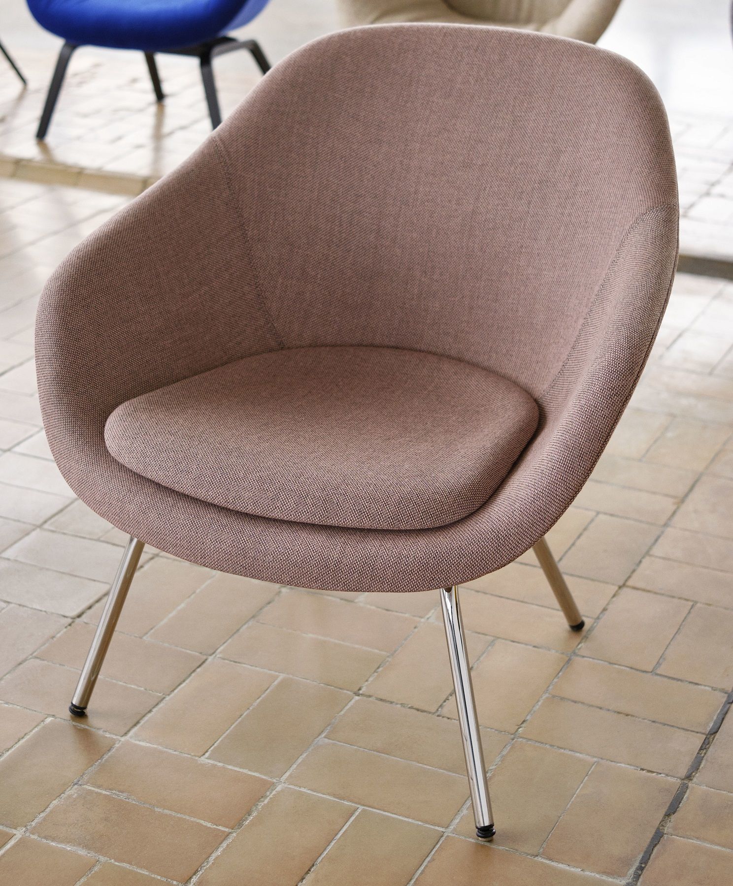 About a Lounge AAL 87 / AAL87 Fauteuil Hay