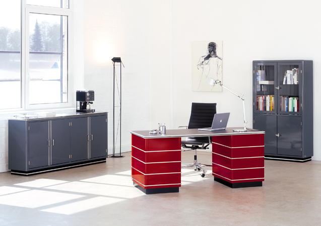 TBB 229 Classic Line bureau (avec bordures) Müller Möbelfabrikation 