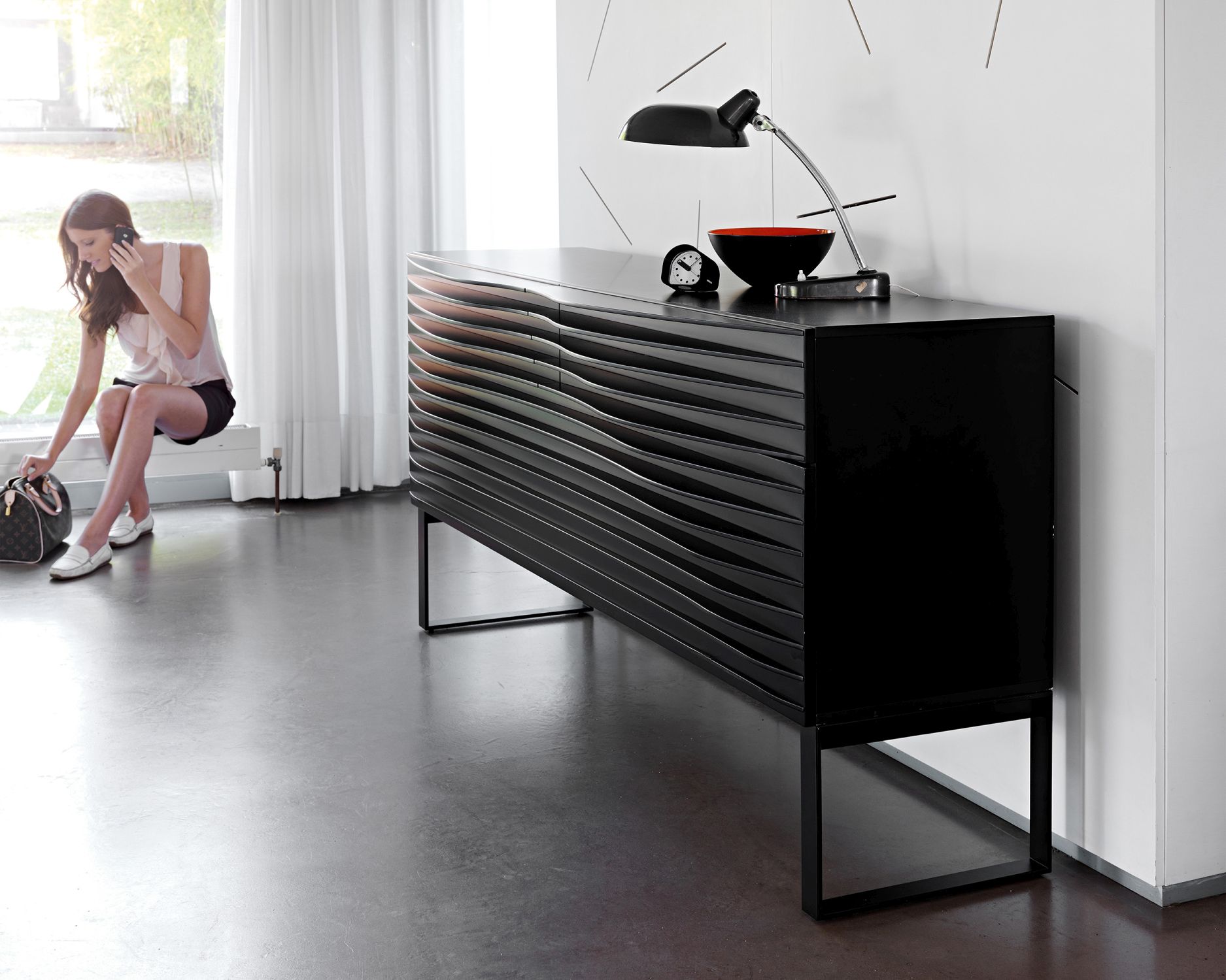 Tide Buffet Noir Pied noir Minimal Design L Casamania Horm