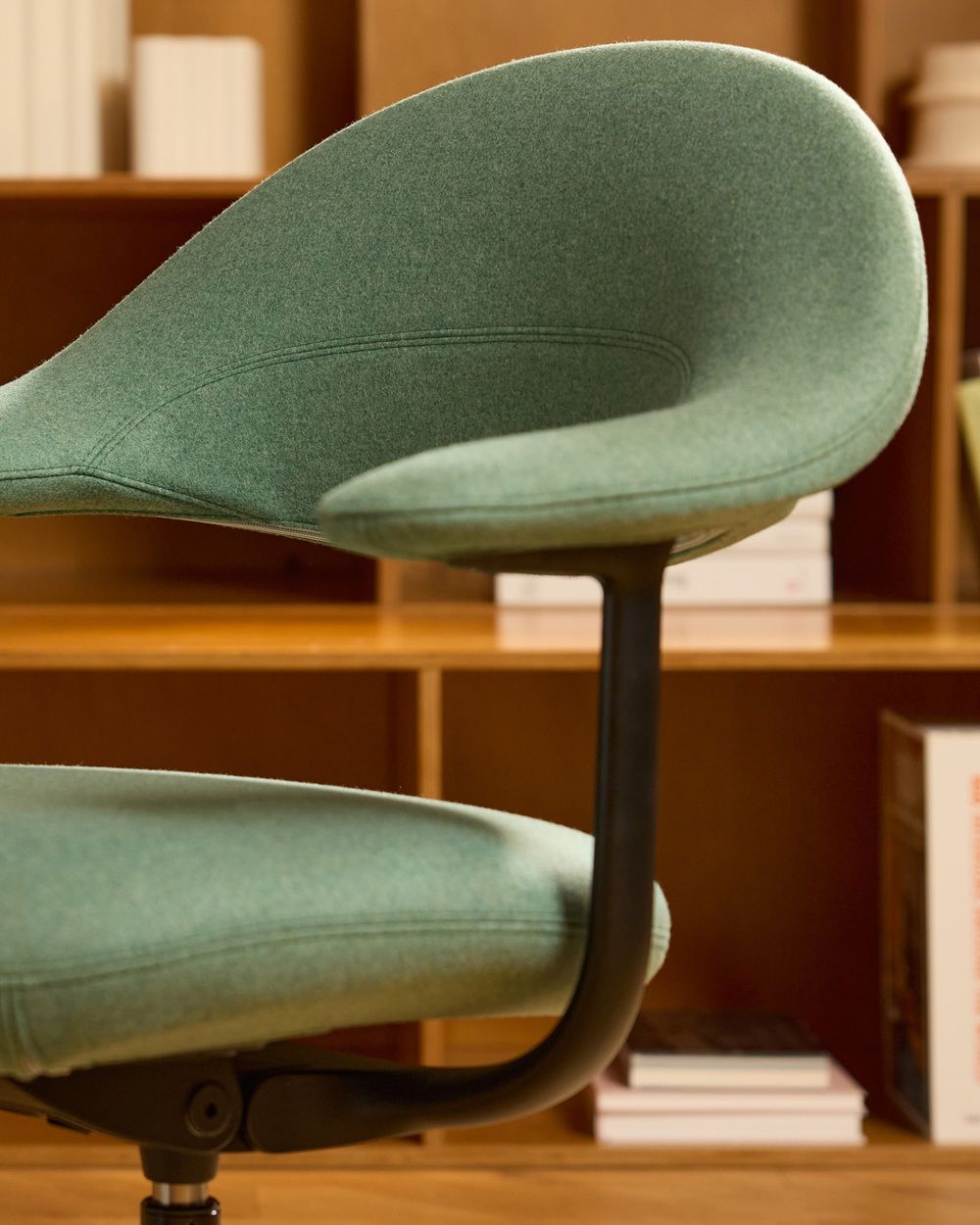 Mynt Soft Fauteuil pivotant Vitra