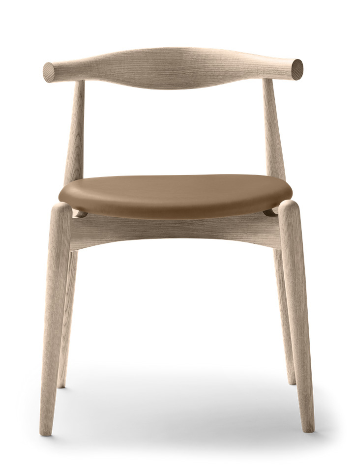 CH20 Elbow Chaise rembourré Carl Hansen &amp; Søn cadre chêne savonné siège cuir thor 325