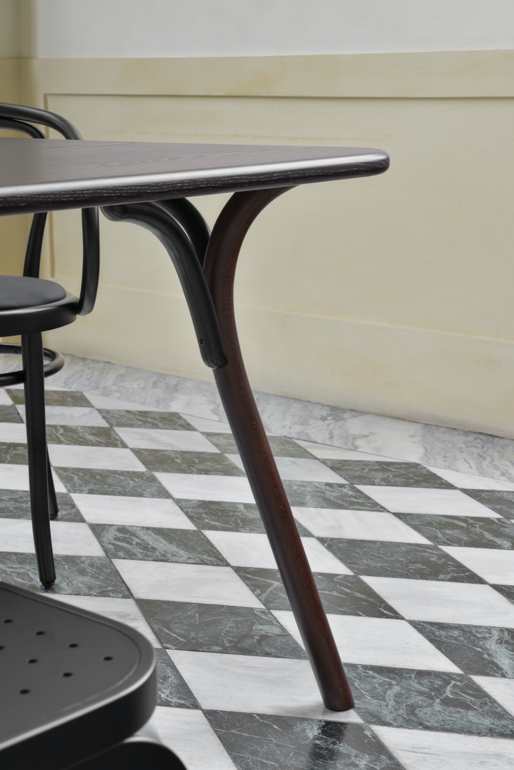 Arch Dining Table Table de salle à manger Wiener GTV Design