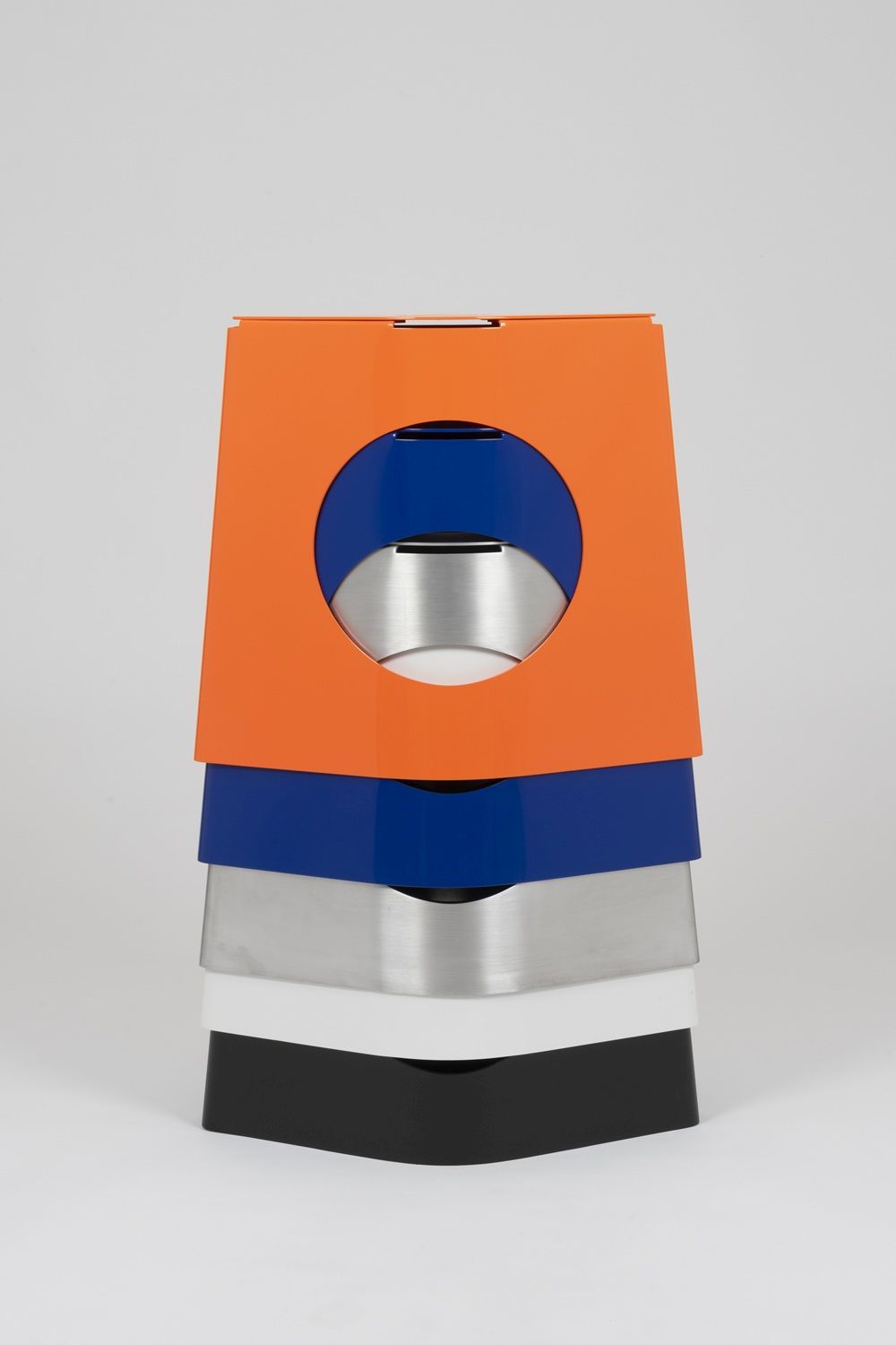 Prism Tabouret empilable / Table d'appoint Tecta