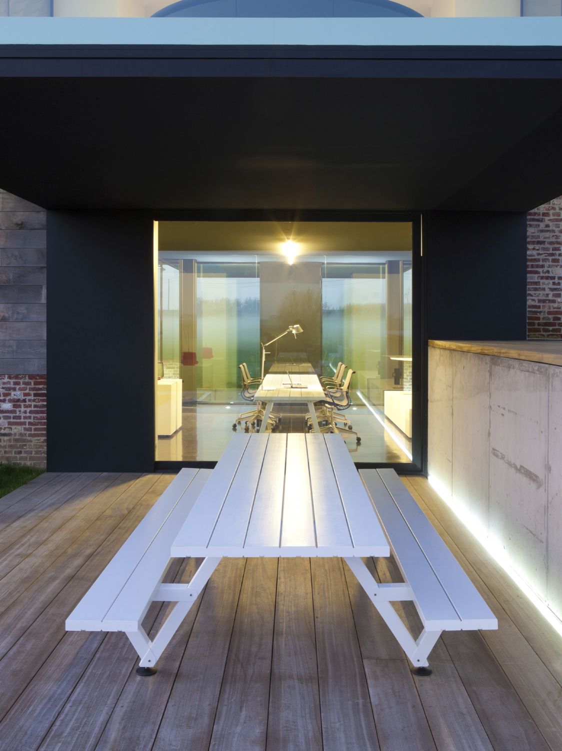 Marina Picnic Table avec bancs Outdoor Extremis