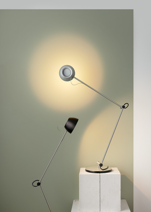 IRIO T Table lamp Lampe de table Baltensweiler
