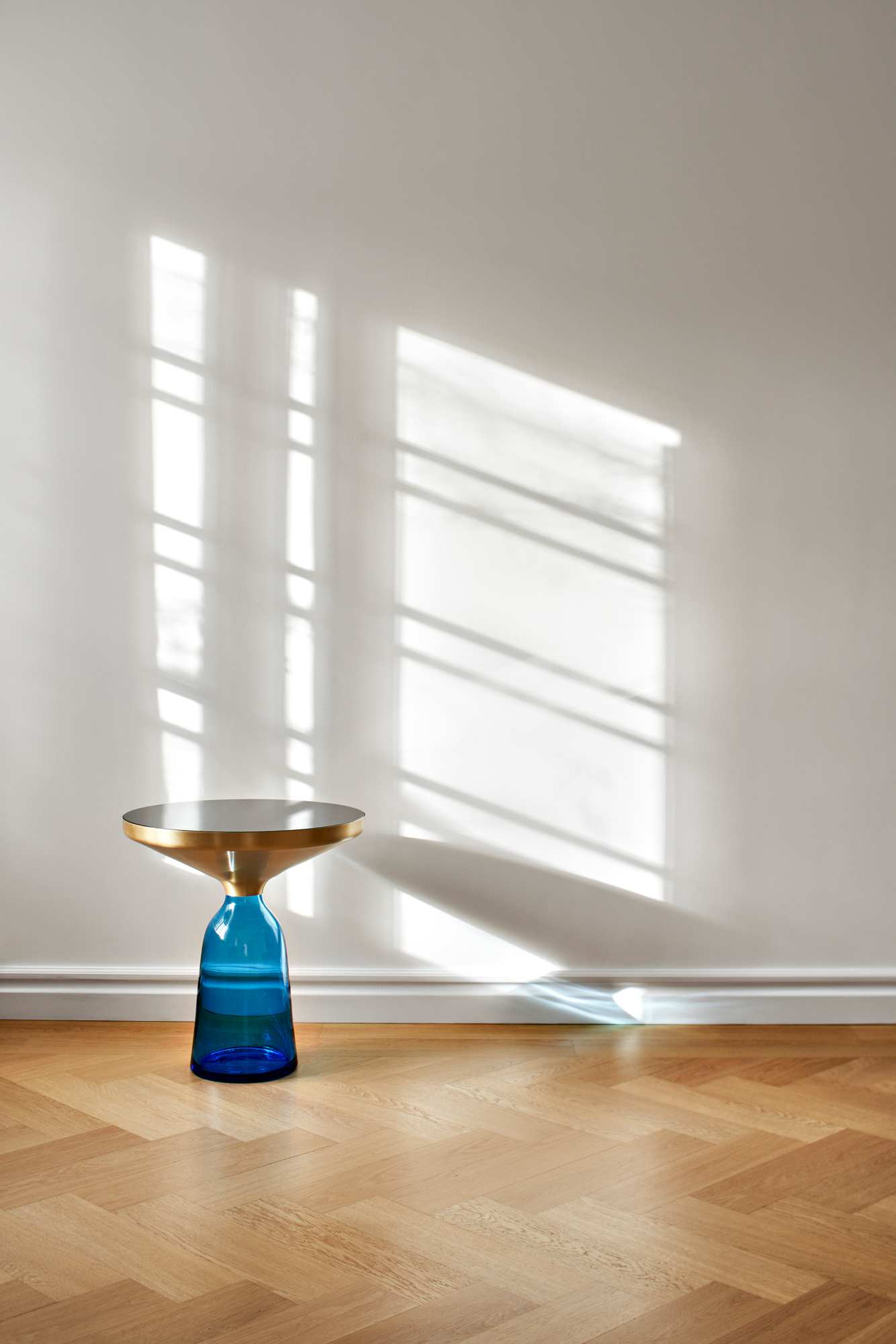 Bell Side Table Table d'appoint laiton vert olive ClassiCon
