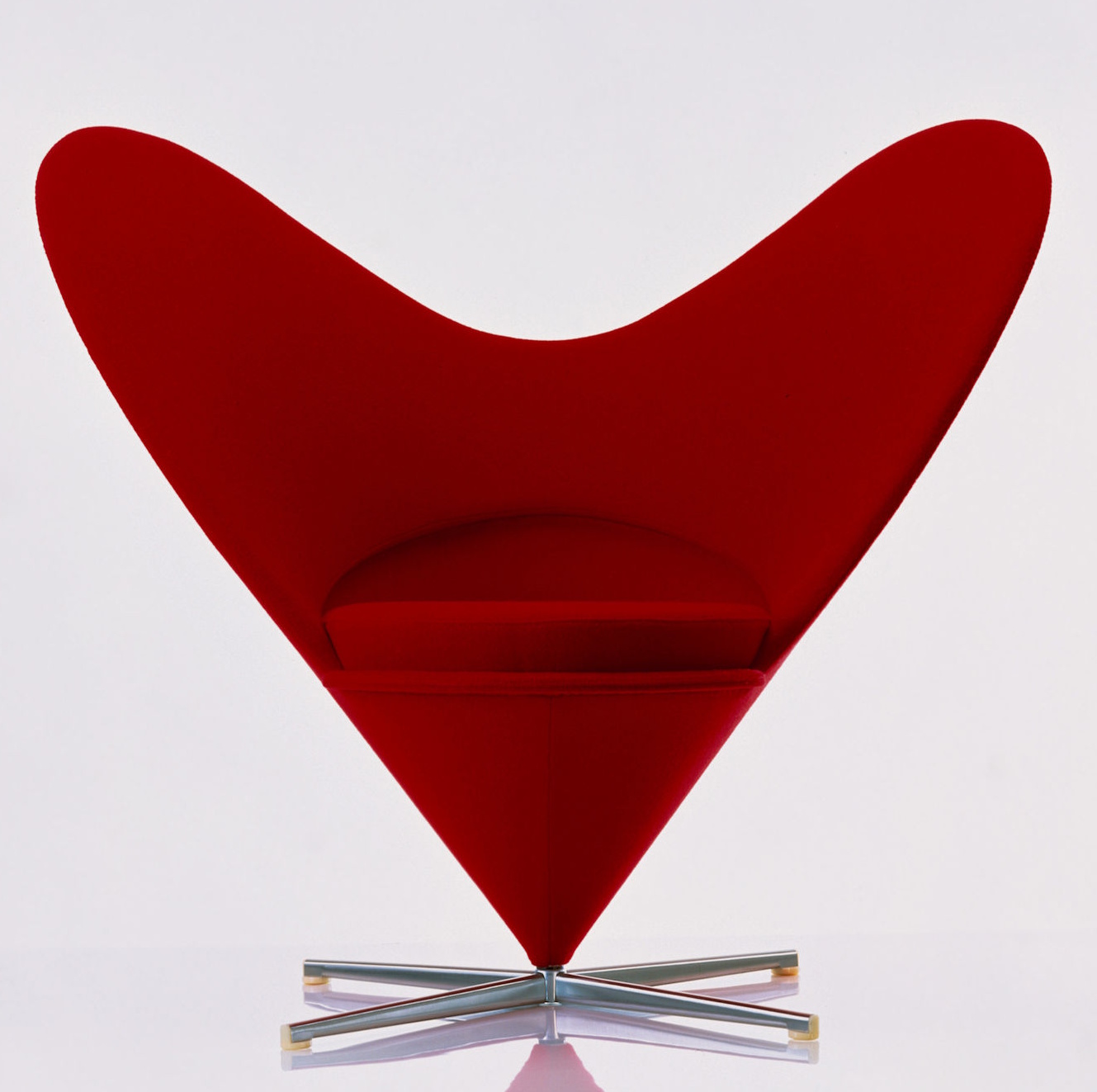 Heart Cone Chair Vitra