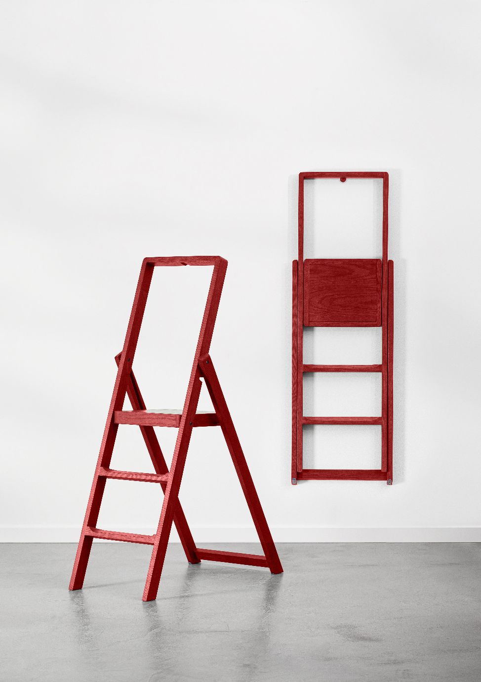 Step Ladder Escabeau chêne foncé Design House Stockholm
