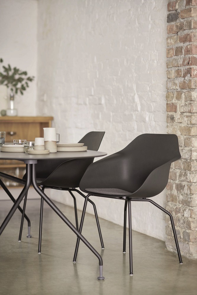 Yonda Universalstuhl Chaise à quatre pieds structure métal Wilkhahn 