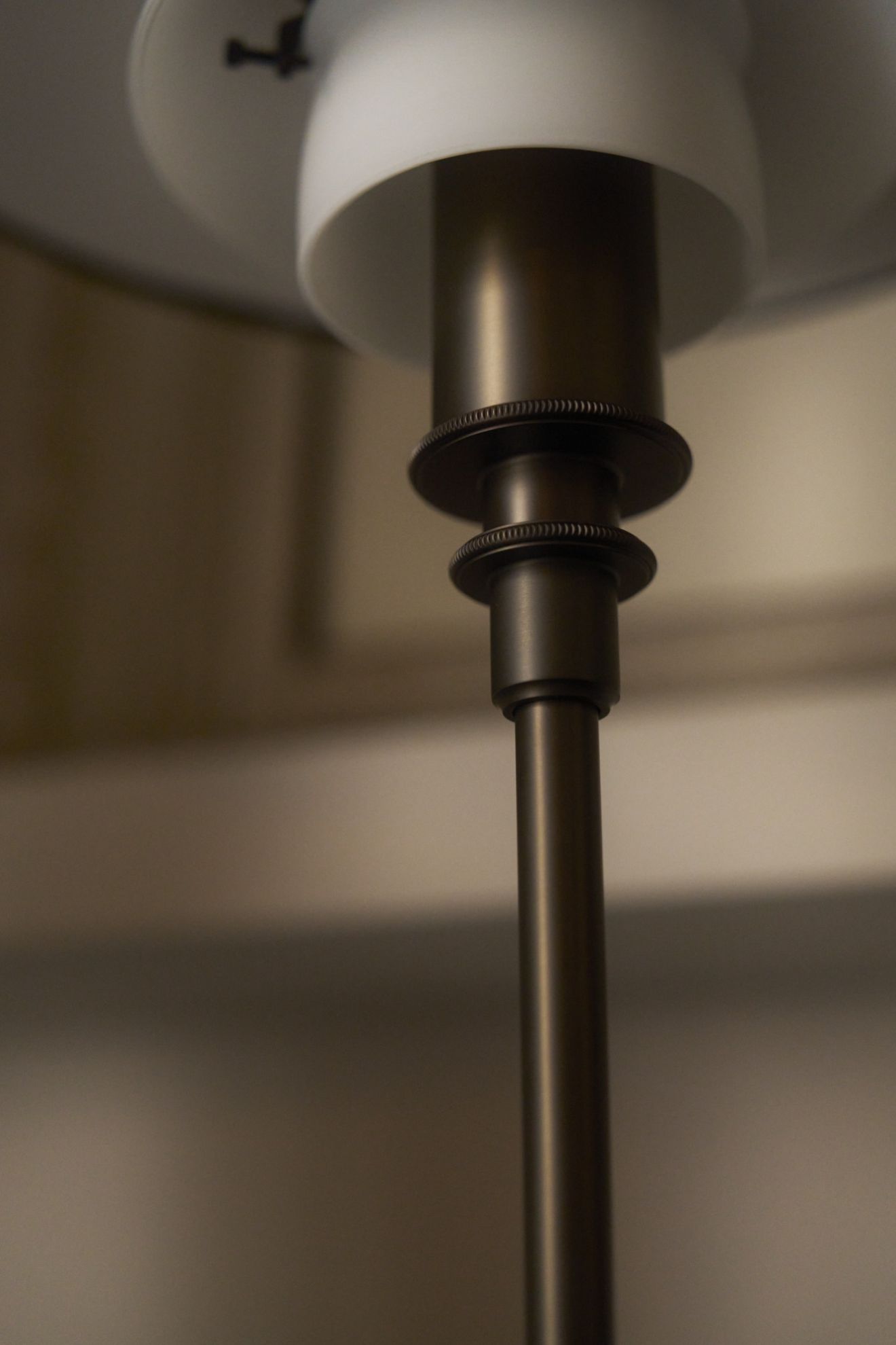 PH 3/2 Aged Brass Opal Lampe de table Louis Poulsen