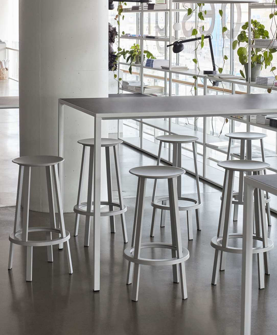 Revolver Bar Stool Tabouret de bar High Hay Revolver Bar Stool Tabouret de bar High Hay