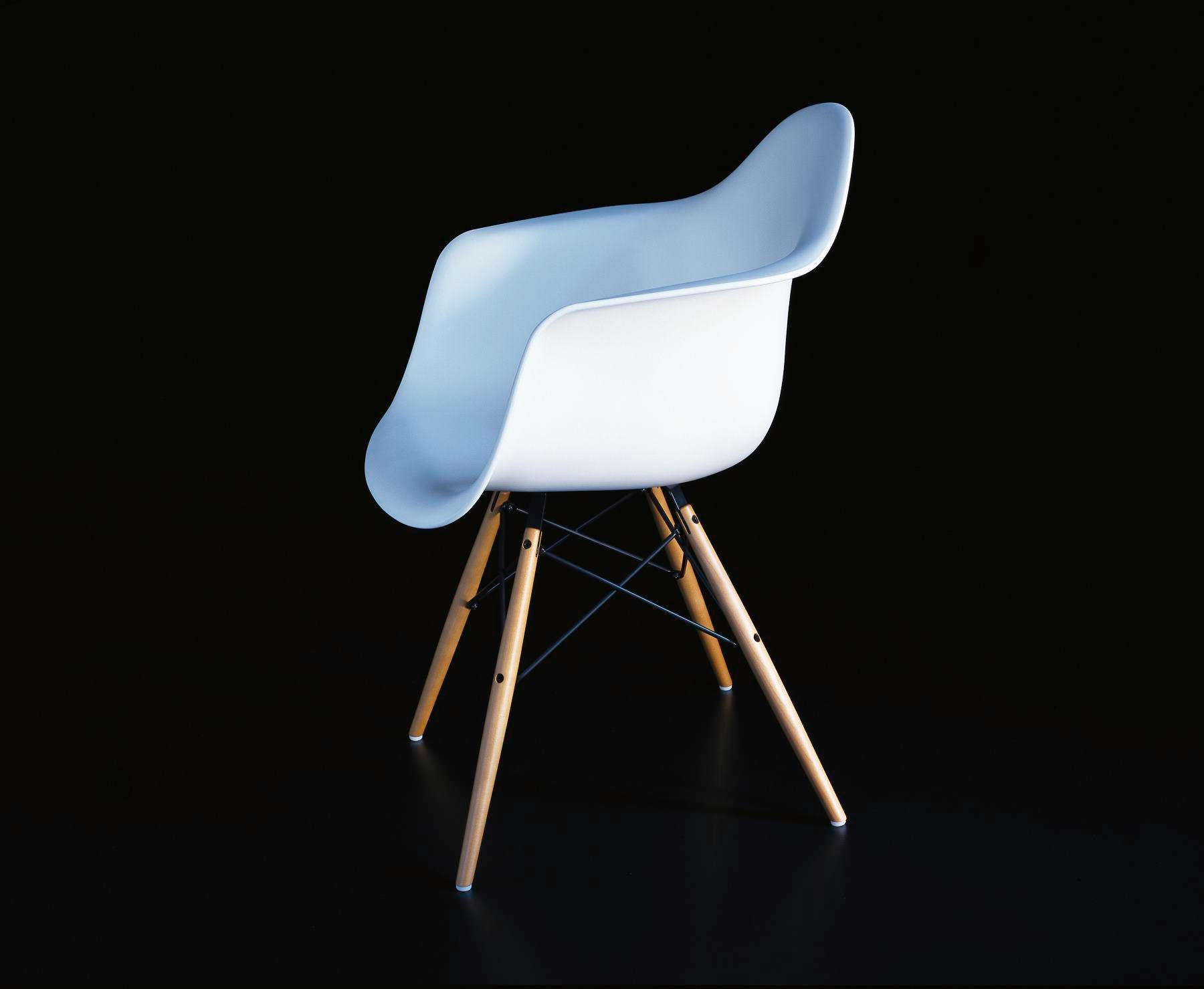 Eames Plastic Arm Chair DAW Stuhl Vitra - QUICK SHIP-Ahorn gelblich-Ocean Eames Plastic Arm Chair DAW Stuhl Vitra - QUICK SHIP-Ahorn gelblich-Ocean