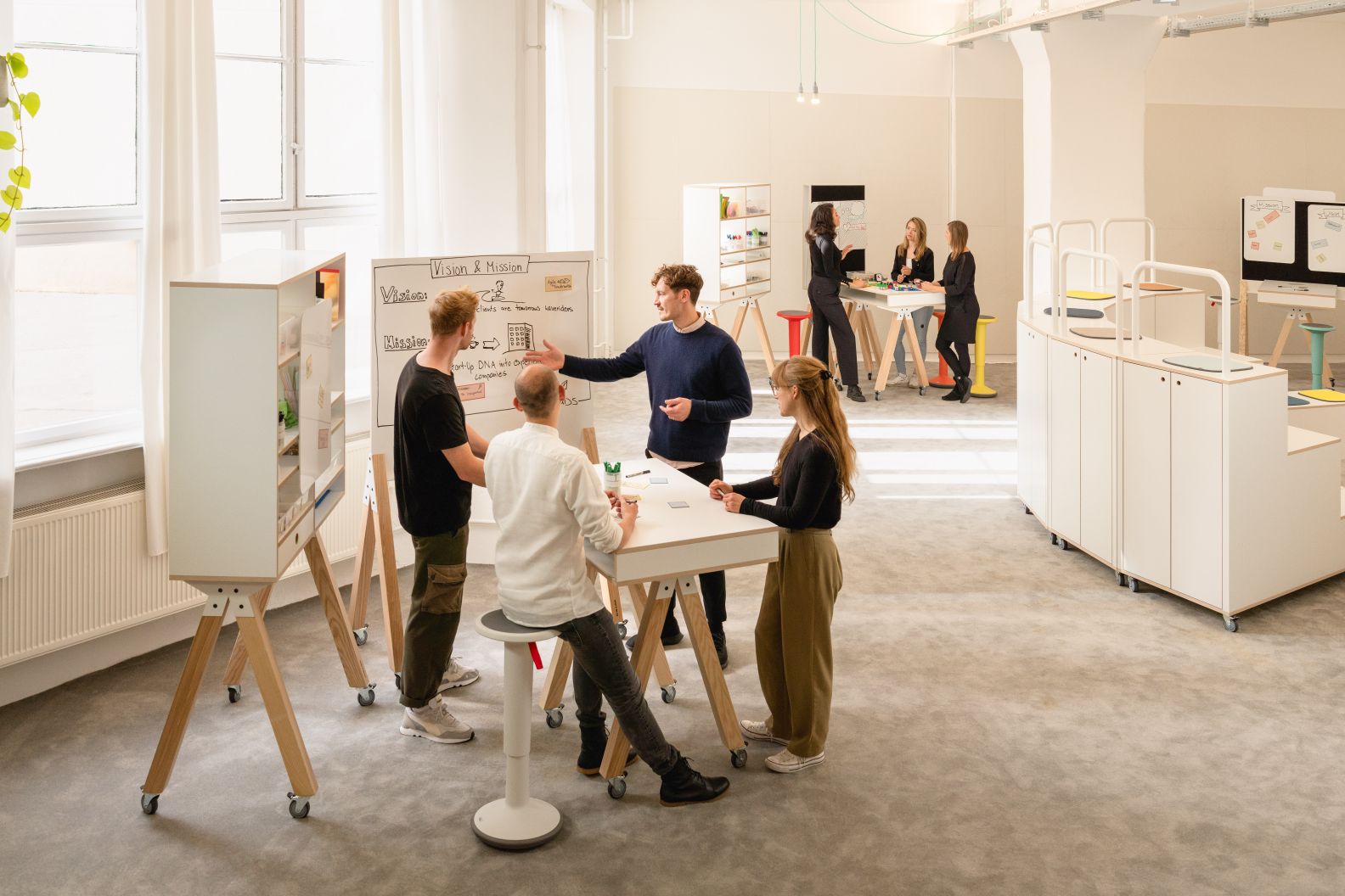 What if We Fly Taskboard L 240 cm Tableau en feutre moyen mur média Interstuhl