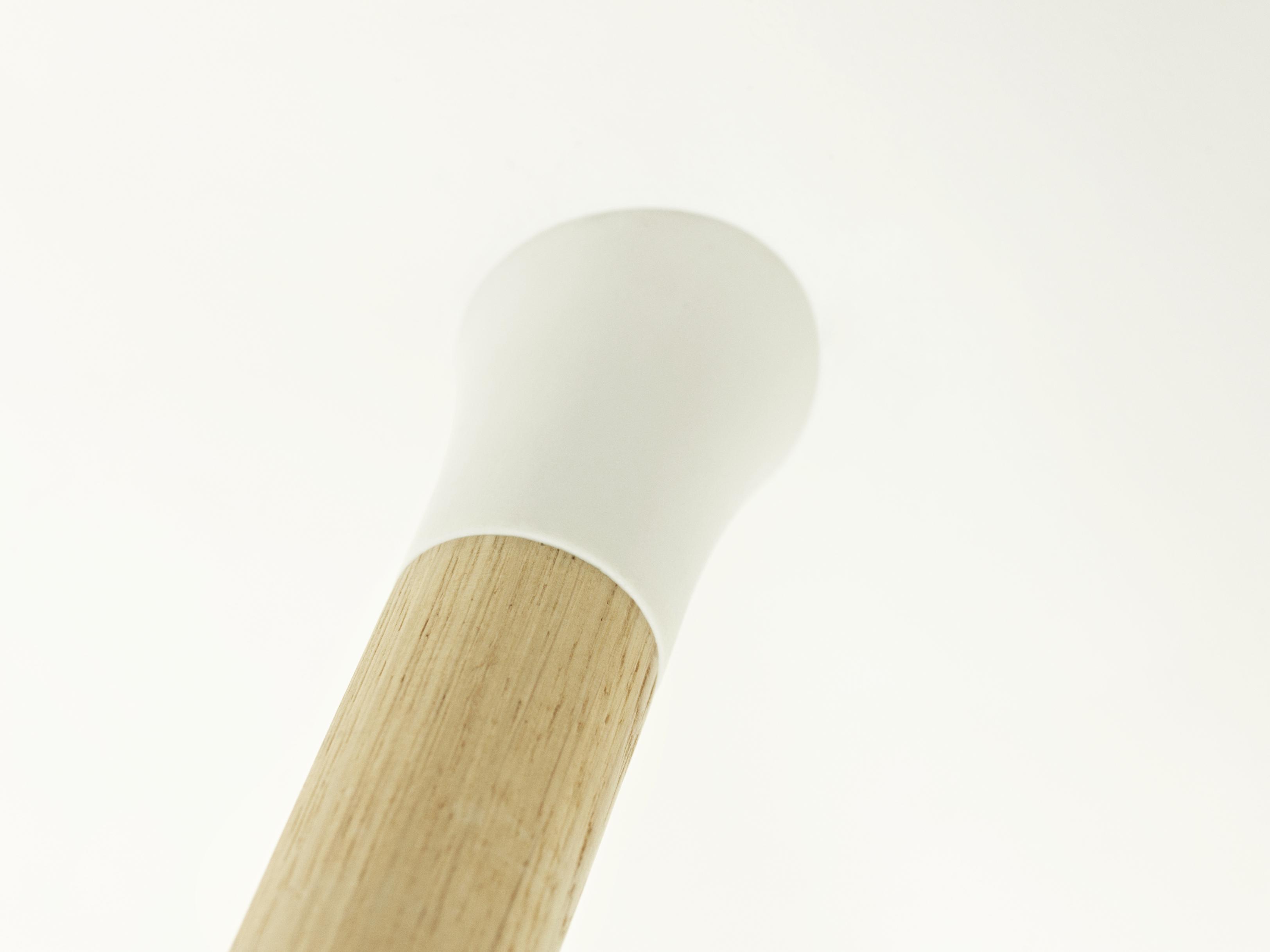 Form Barstool tabouret de bar H 65 cm Bois Normann Copenhagen