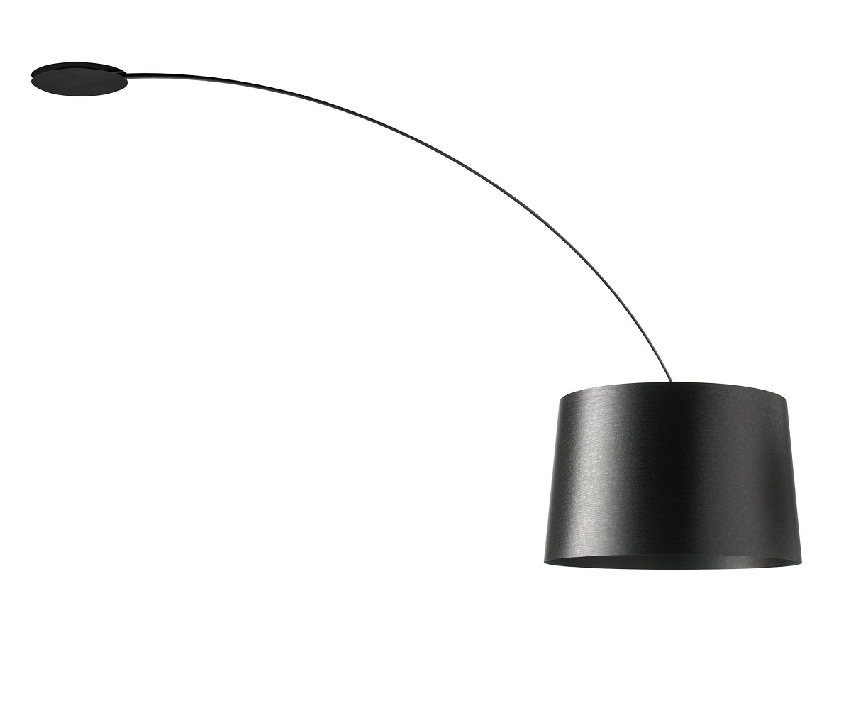 Schwarze Twiggy Deckenleuchte von Foscarini mit gebogenem Lampenarm und zylindrischem Lampenschirm für Wohnraumbeleuchtung.