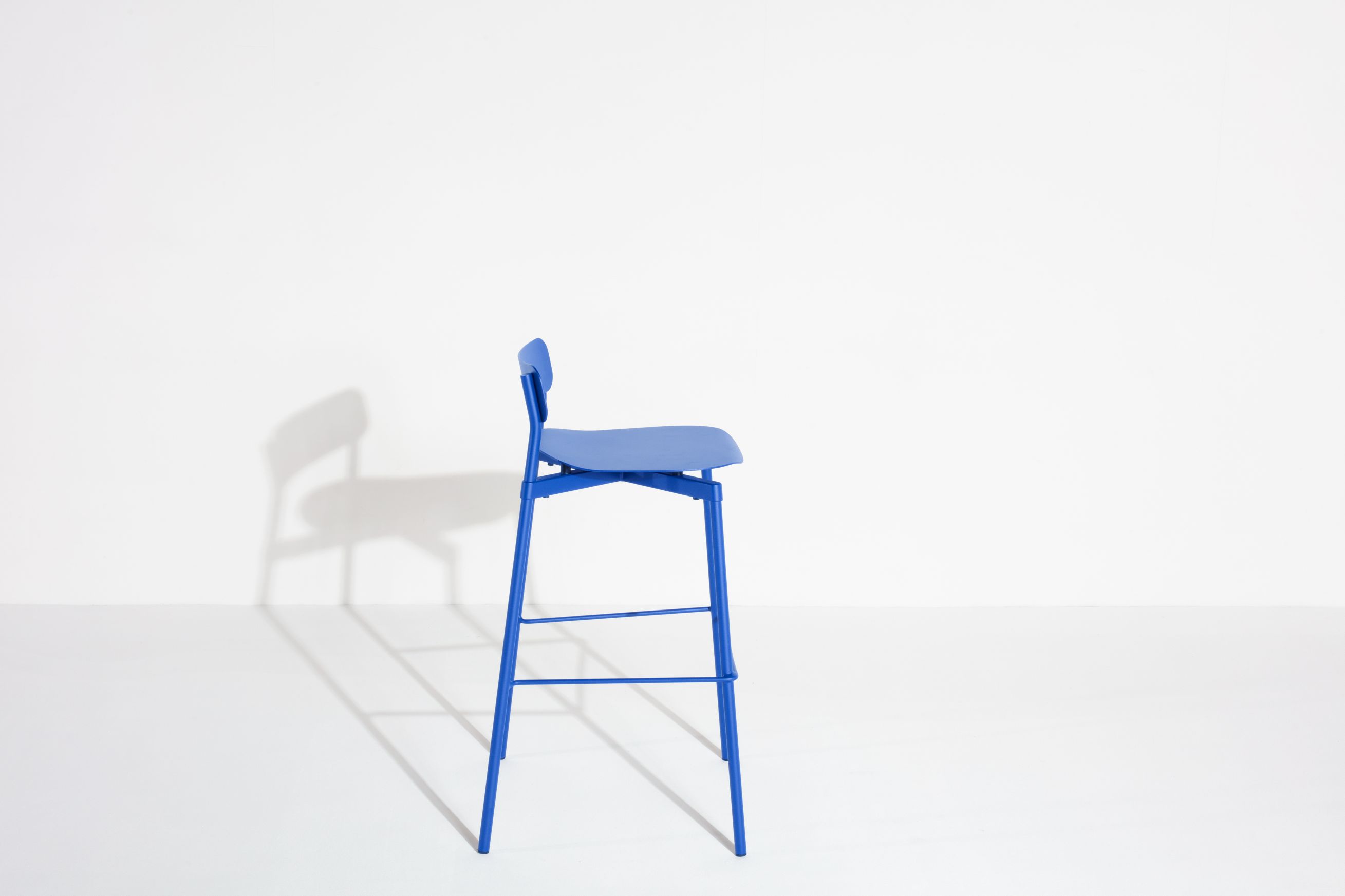 Fromme Barstool Tabouret de bar H 75 cm Petite Friture Bleu Fromme Barstool Tabouret de bar H 75 cm Petite Friture Bleu