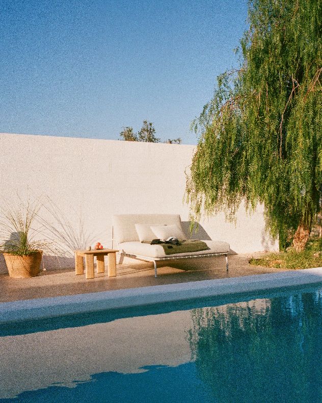 Assemble Coffee Table Table basse 55x55 cm Teck Outdoor Muuto 