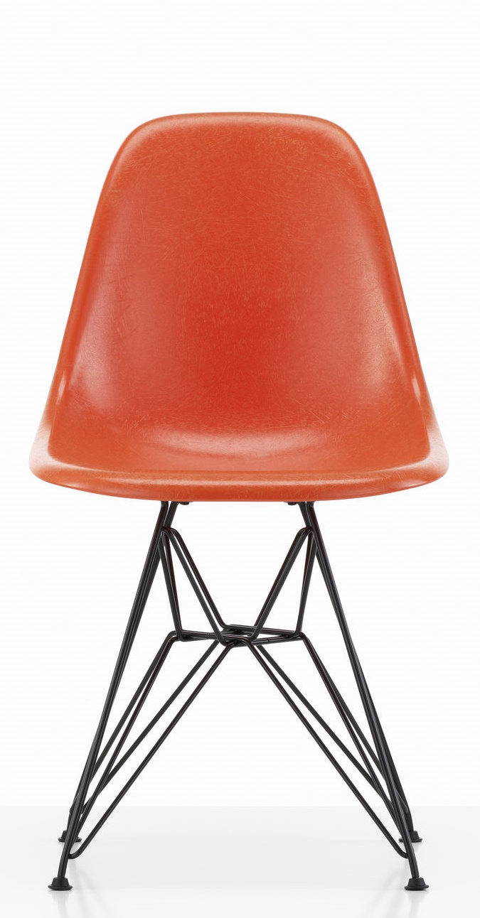 Eames Fiberglass Chair DSR chaise Vitra