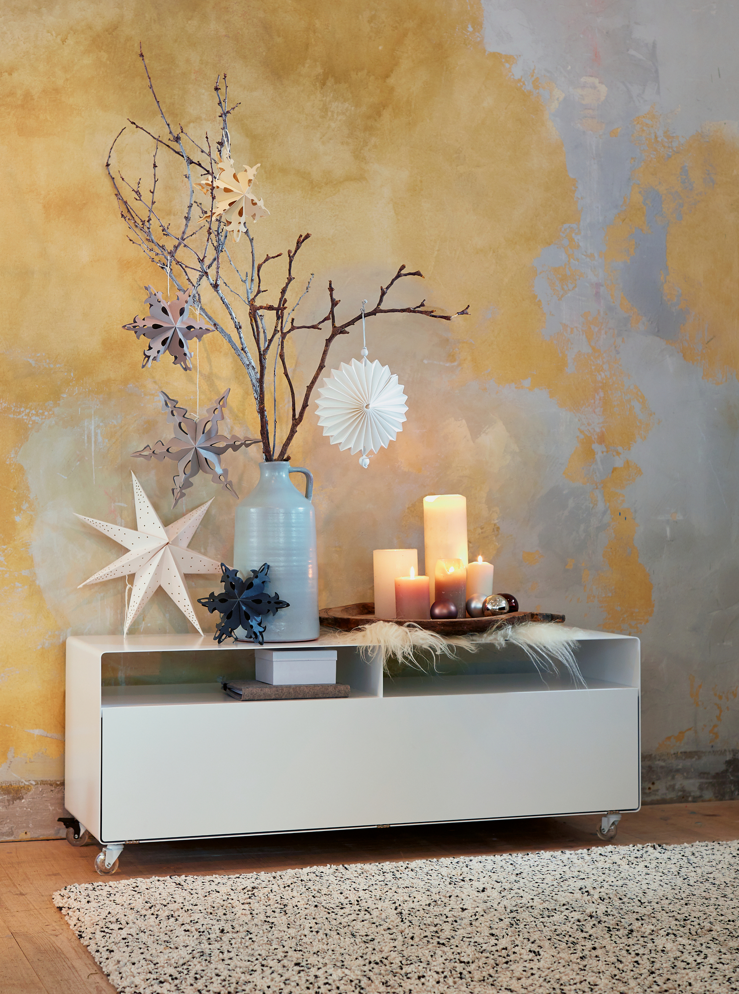 R109N Sideboard avec roulettes transparentes Müller Möbelfabrikation - QUICK SHIP