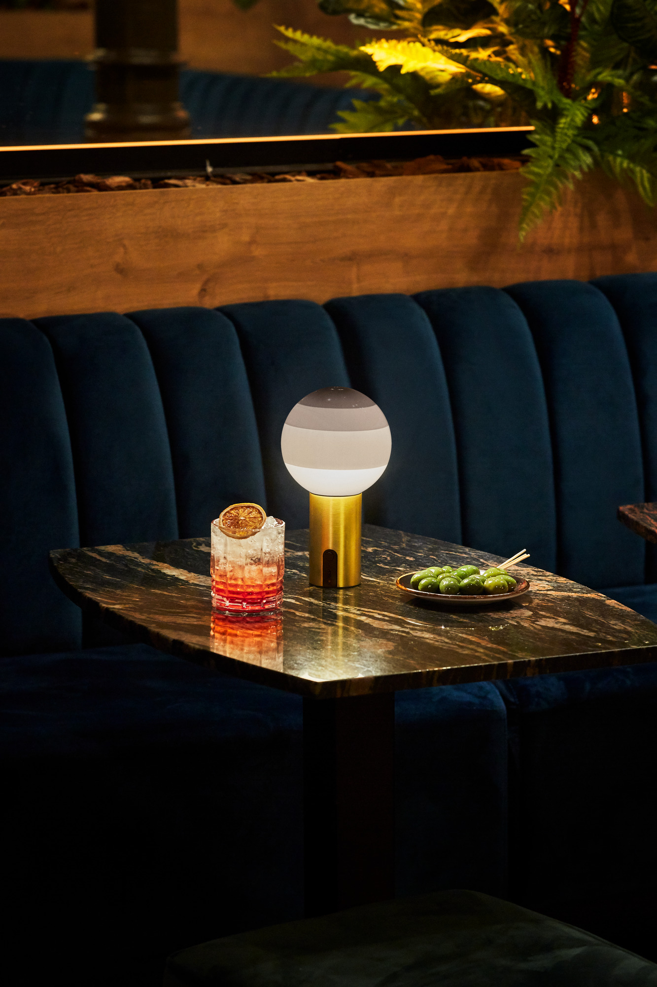 Dipping Light Portable Lampe de batterie Marset ambre - laiton