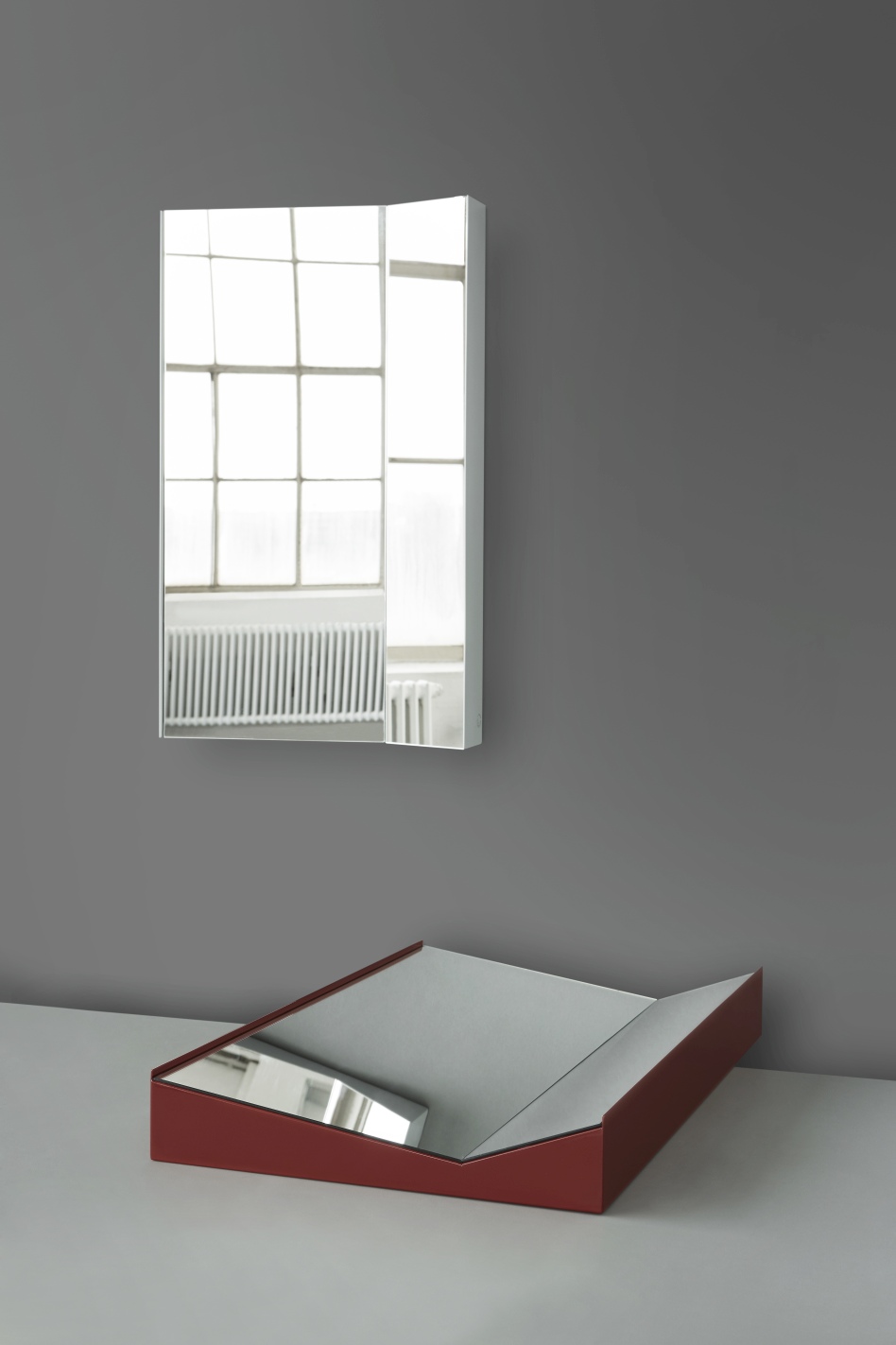 Miroir Mimesis Please Wait to be Seated