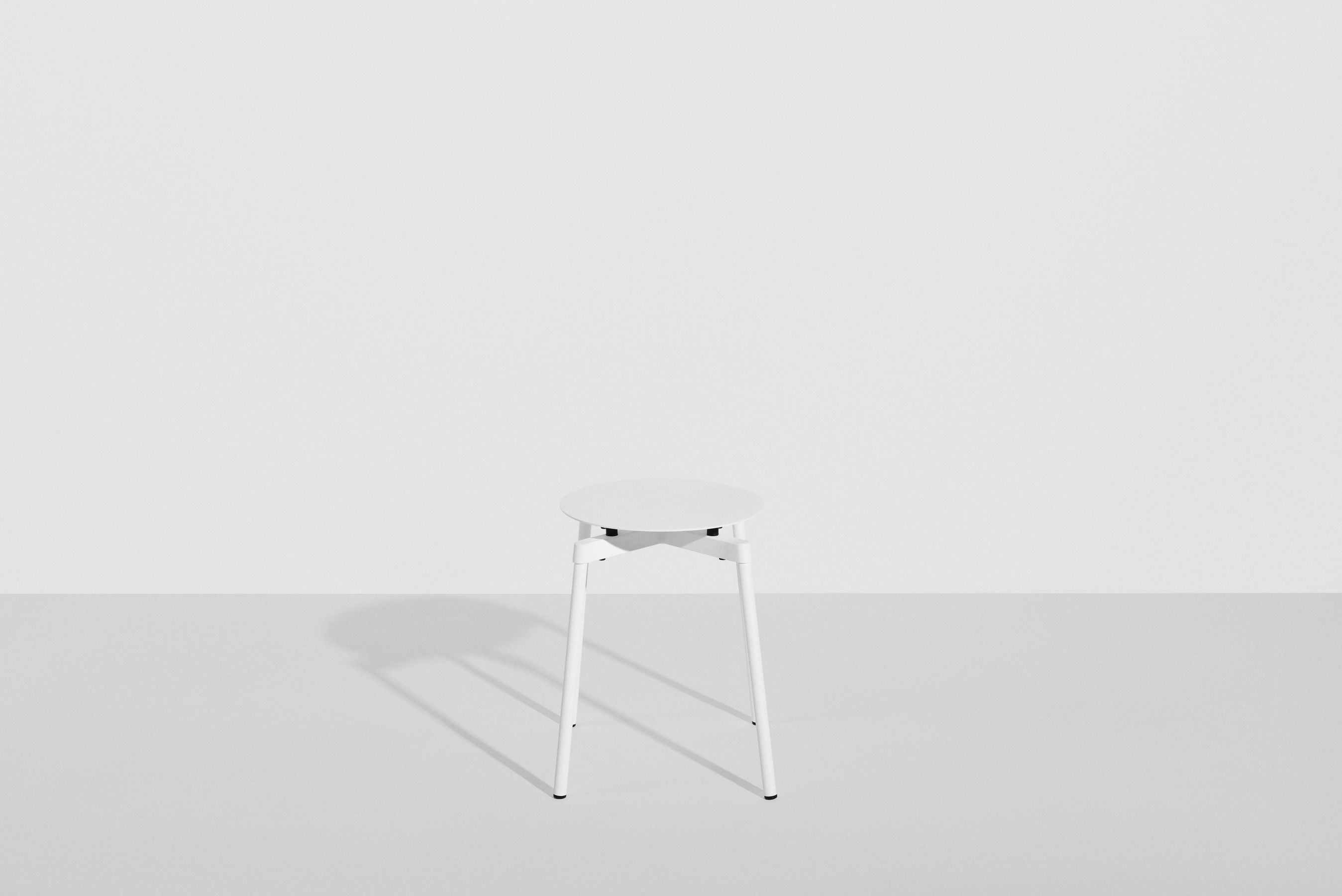Fromme Stool Tabouret Petite Friture Blanc Fromme Stool Tabouret Petite Friture Blanc