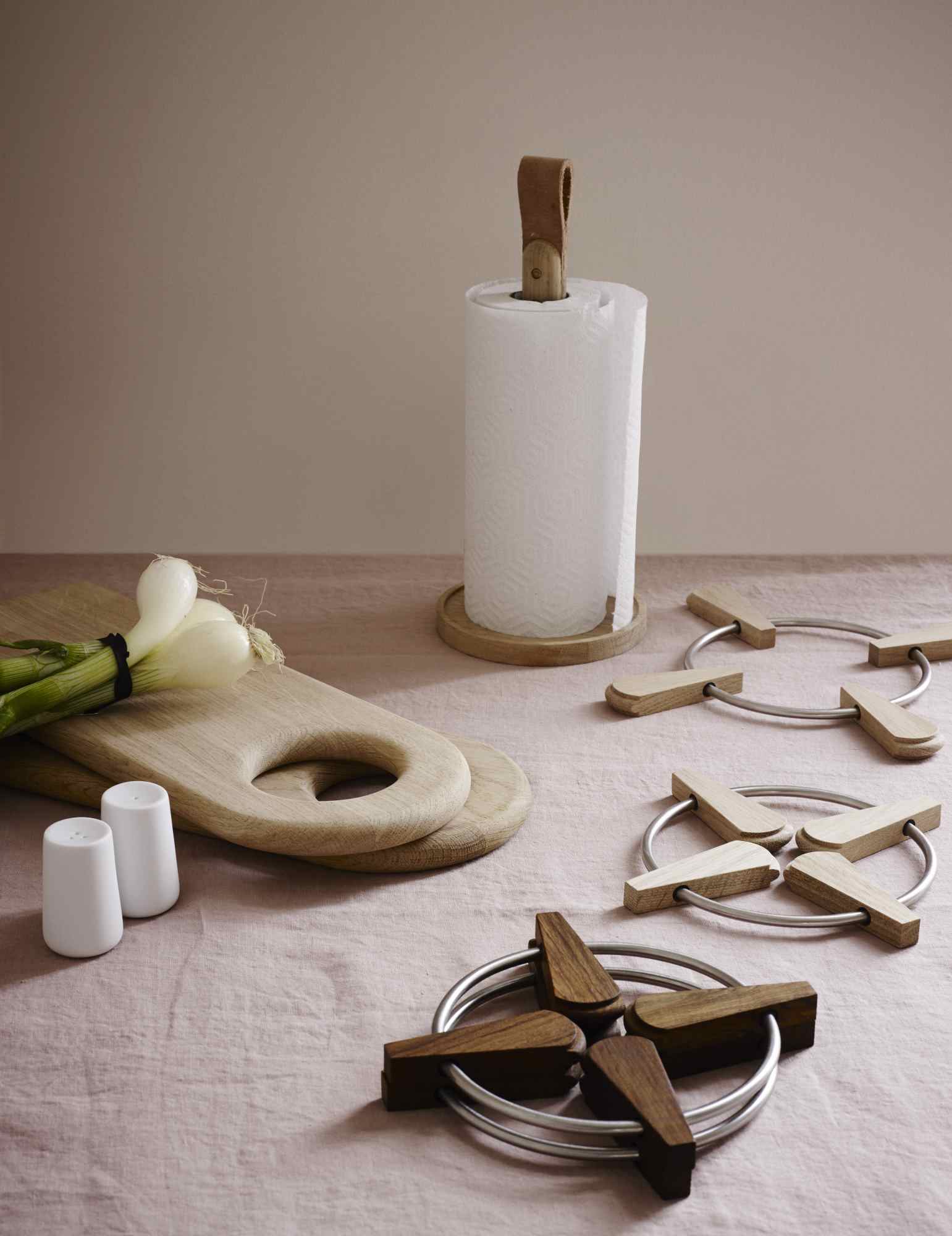 Norr Paper Towel Holder Porte-rouleau de cuisine Skagerak by Fritz Hansen OFFRE SPECIALE