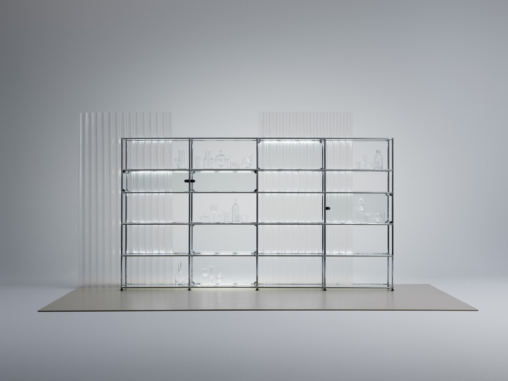 E Sideboard illuminé 9 tiroirs rouge rubis USM Haller