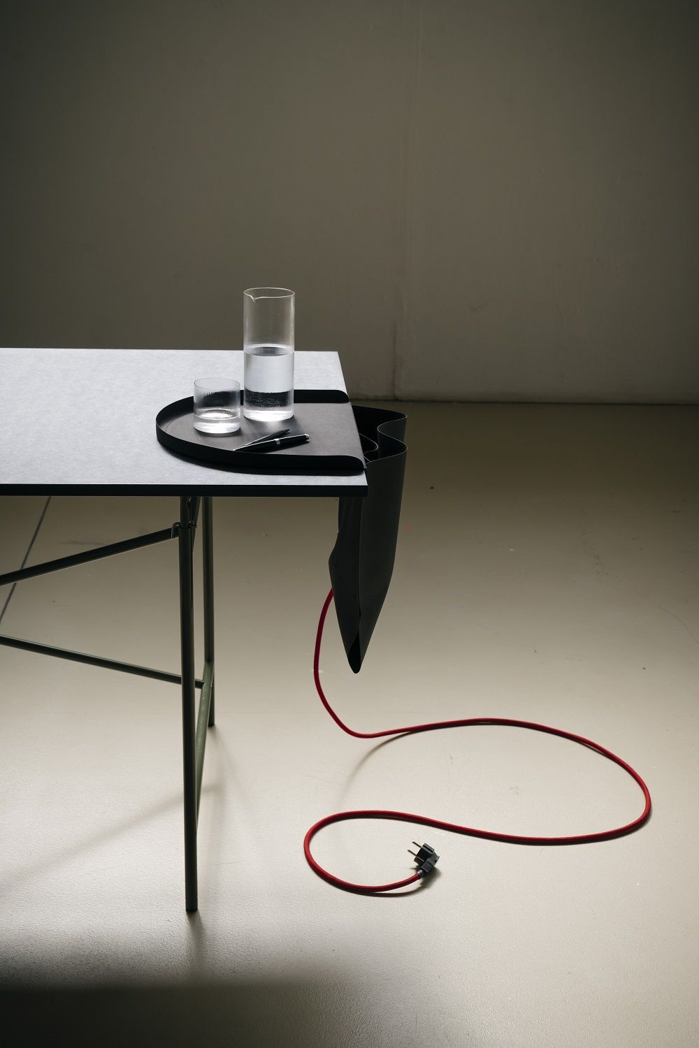 Salto Meuble en papier / Organizer Richard Lampert