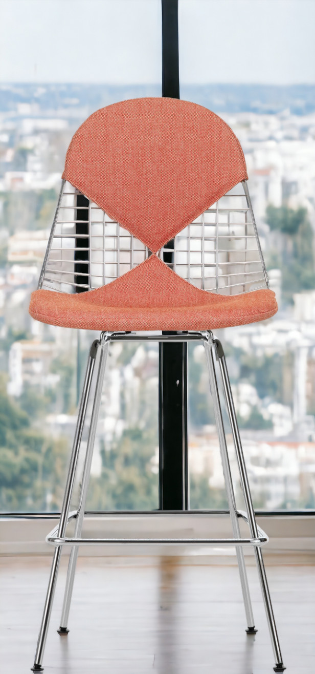 Eames Wire Bar Stool Tabouret de bar moyen avec assise et dossier rembourrés Vitra  