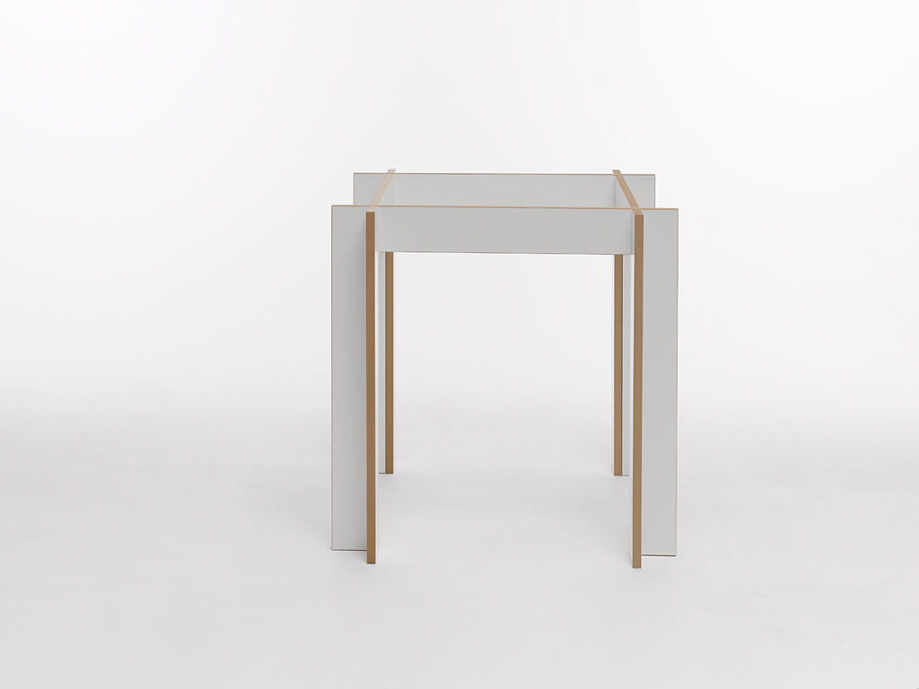 Tischgruppe table petite Tojo