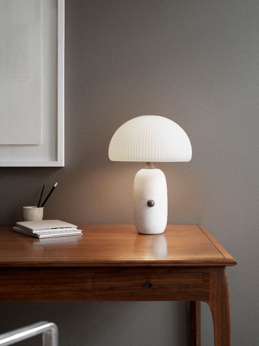 VIPP591 / VIPP592 Sculpture Lampe de table Vipp