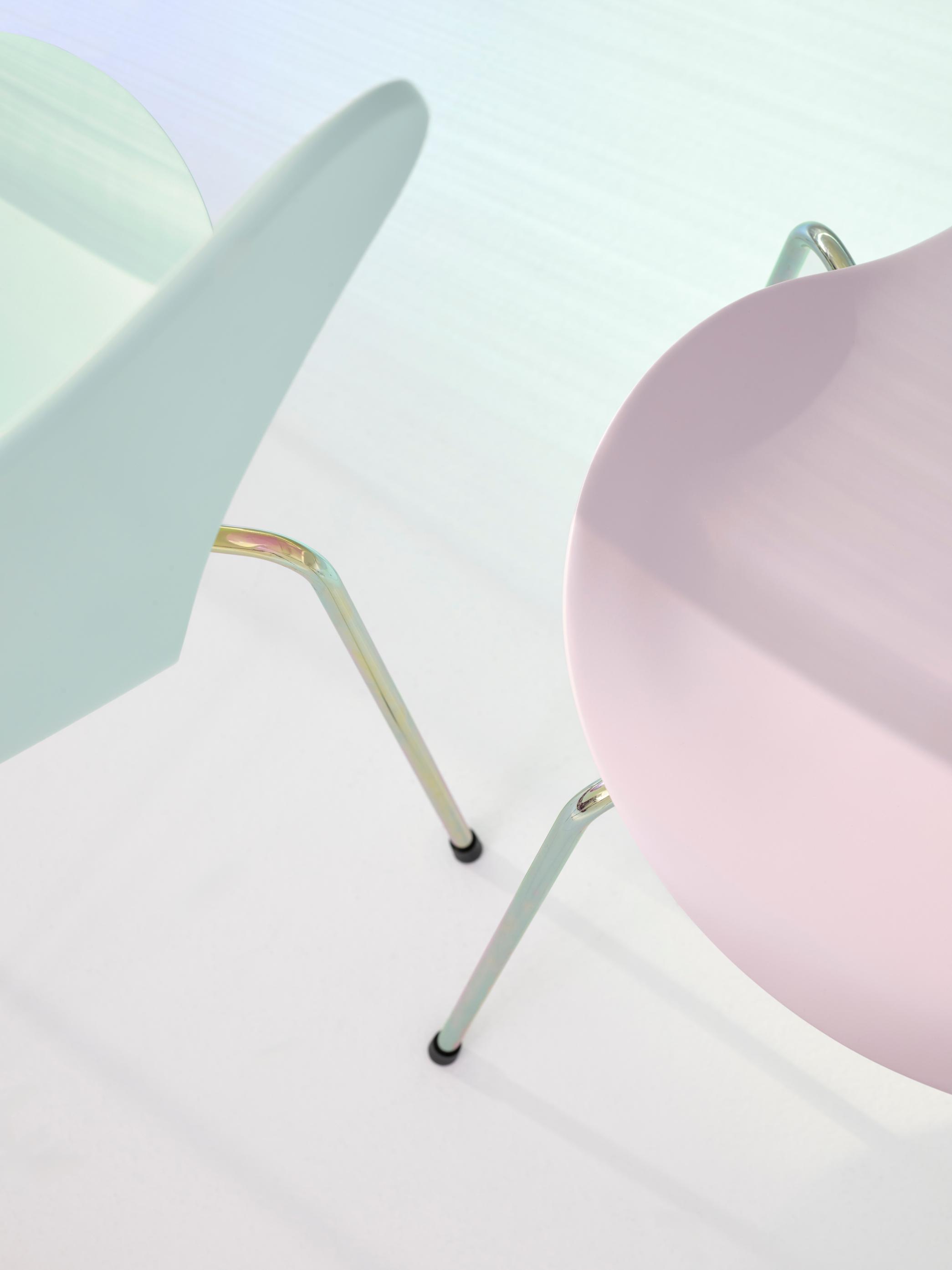 Sept / Série Chaise 3107 Fritz Hansen Ever the Sevener LIMITED EDITION