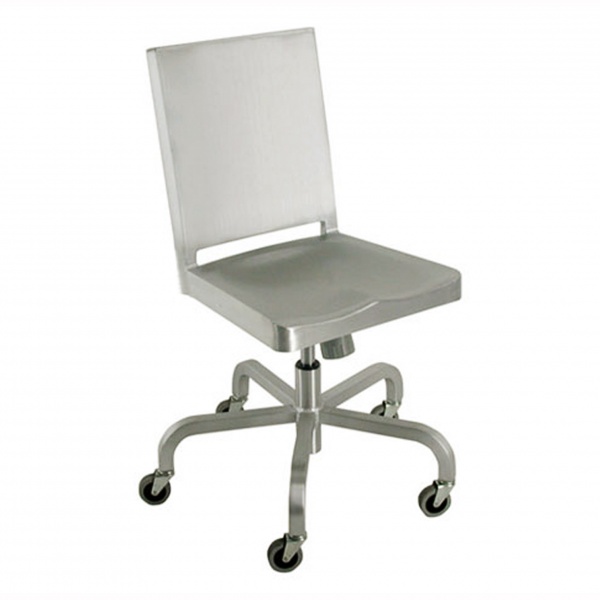 Hudson Swivel Chaise Emeco