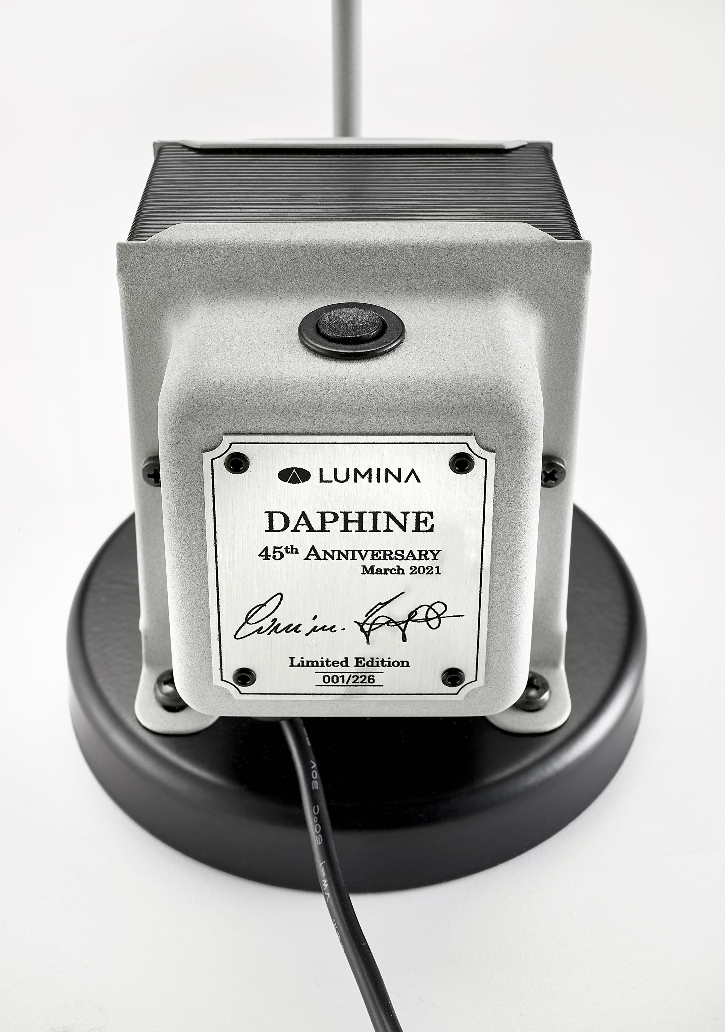Daphine Special 45th Anniversary LED lampe de table LIMITED EDITION Lumina OFFRE SPECIALE